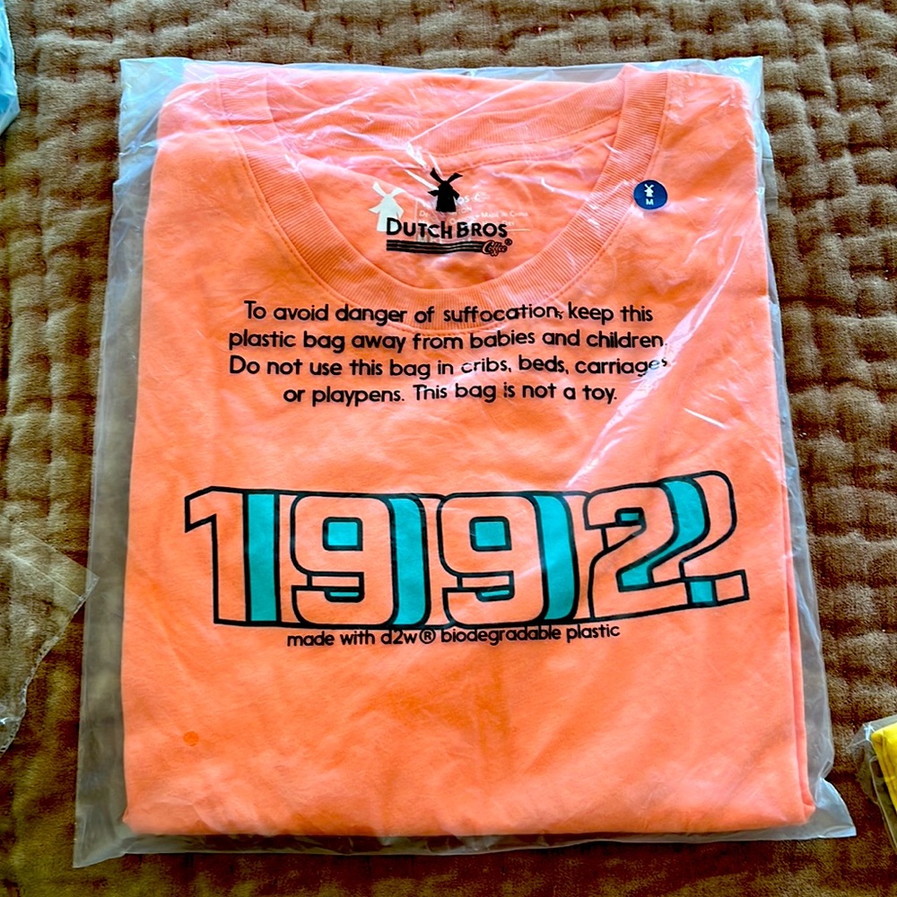 *BRAND NEW* DUTCH BROS LONG SLEEVE T-SHIRT